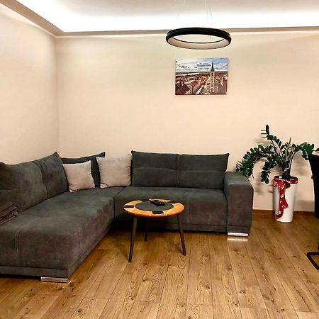 Apartament Sajowy Z Miejscem Postojowym W Garazu Podziemnym Lägenhet Stary Toruń Exteriör bild